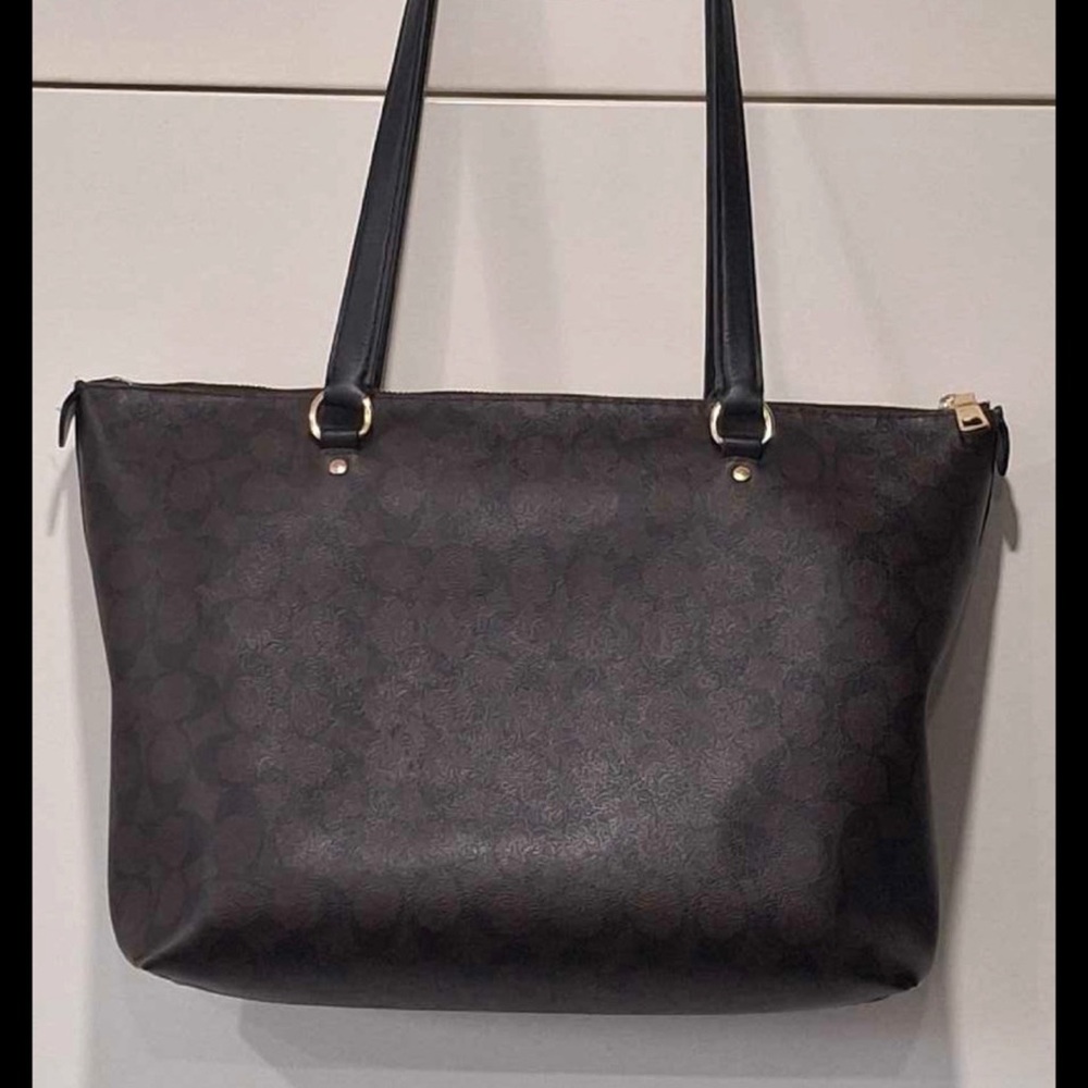 SOLD- Authentic Coach Brown Tote Bag - excellent condition - Picture 5 of 8